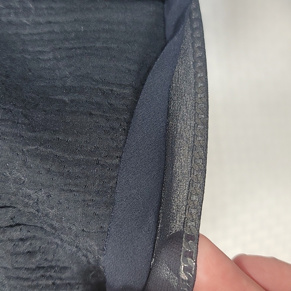 Elie Tahari Navy zippered front mixed media jacket with chain hem - Picture 4 of 8